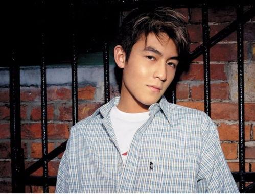 娱乐吃瓜女明星找男艺人,吃瓜女明星与男艺人之间的甜蜜纠葛